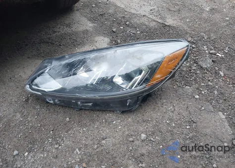 2017 Ford Focus Se z USA, uszkodzony, nr VIN 1FADP3K25HL338653